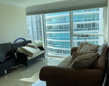 2101 Brickell Ave Apt 707 - Photo Thumbnail 18