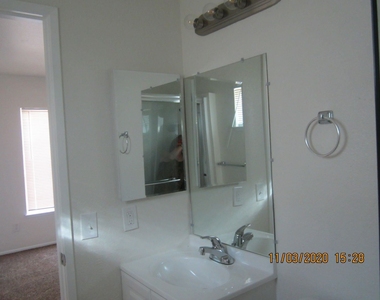 24290 Lamont Dr - Photo Thumbnail 19