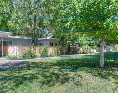 2925 Godman Ave - Photo Thumbnail 16