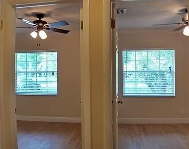 450 Lakewood Cir East - Photo Thumbnail 11