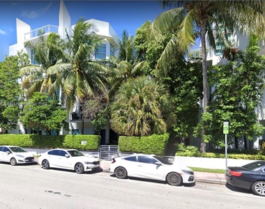 7728 Collins Ave - Photo Thumbnail 24