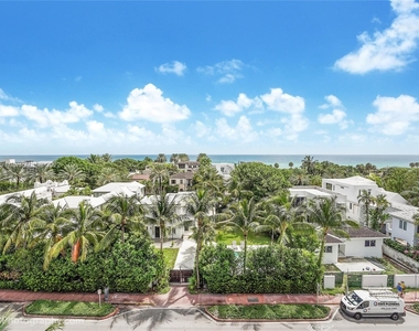 7728 Collins Ave - Photo Thumbnail 23