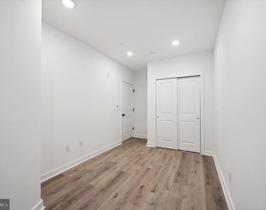 3458 Frankford Avenue - Photo Thumbnail 10