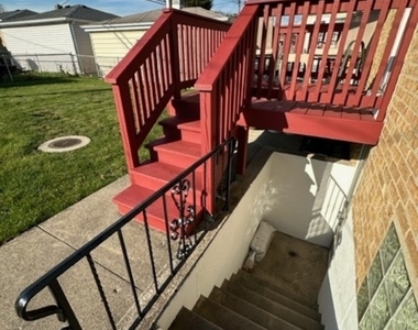 2920 N Sayre Avenue - Photo Thumbnail 14