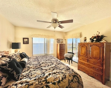 4550 Bay Boulevard - Photo Thumbnail 12