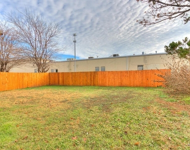 125 N Creekdale Drive - Photo Thumbnail 23