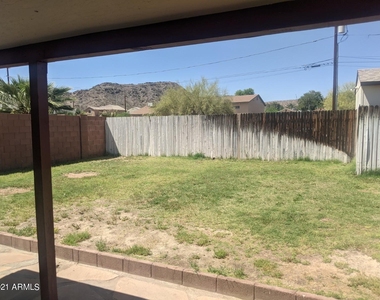 1316 E Desert Cove Avenue - Photo Thumbnail 26