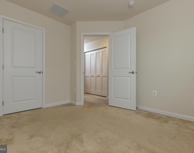 4548 Alliance Way - Photo Thumbnail 19