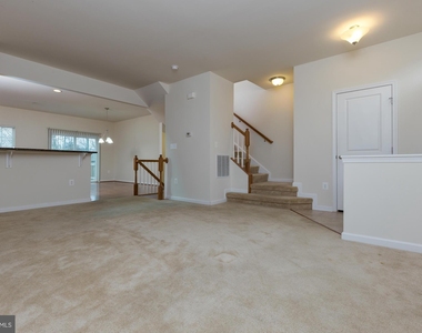 4548 Alliance Way - Photo Thumbnail 9