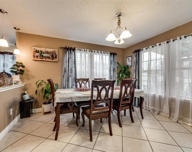 3509 Pampas Creek Drive - Photo Thumbnail 5