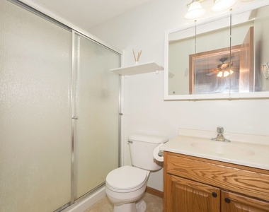 2427 Poplar Street - Photo Thumbnail 8