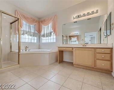 10677 Sapphire Vista Avenue - Photo Thumbnail 7