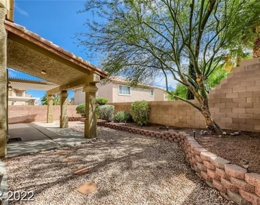 10677 Sapphire Vista Avenue - Photo Thumbnail 15