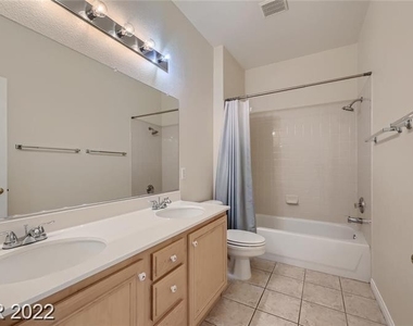 10677 Sapphire Vista Avenue - Photo Thumbnail 10