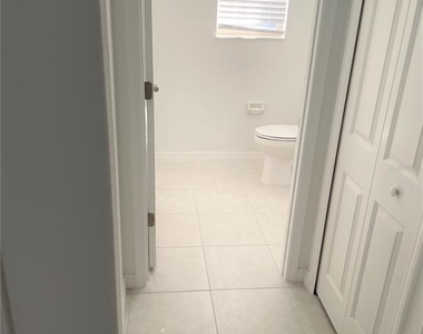 30801 Veridian Way - Photo Thumbnail 6