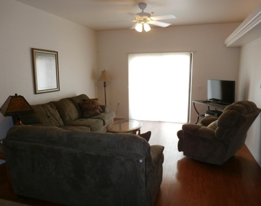 1784 Bahama Ave - Photo Thumbnail 2