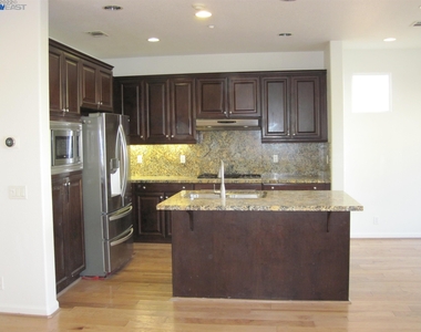 3561 Rocking Horse Ct - Photo Thumbnail 8