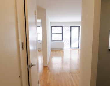 245 East 84th Street - Photo Thumbnail 0