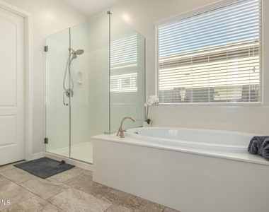 9345 W White Feather Lane - Photo Thumbnail 24