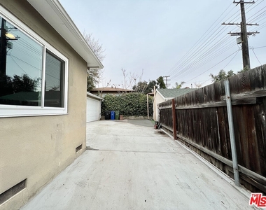 10006 Silverton Ave - Photo Thumbnail 15