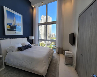 495 Brickell Avenue - Photo Thumbnail 11