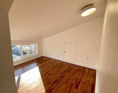 5728 N Williams Ave - Photo Thumbnail 7