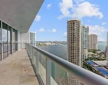 465 Brickell Ave Apt 2503 - Photo Thumbnail 10