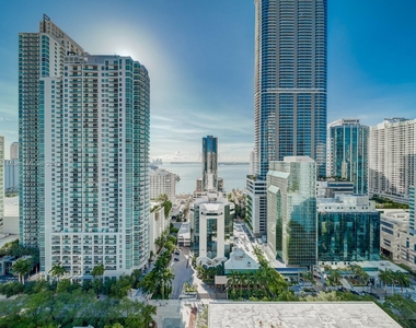 1010 Brickell Ave - Photo Thumbnail 53