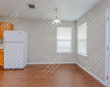 228 Rinehardt St - Photo Thumbnail 12