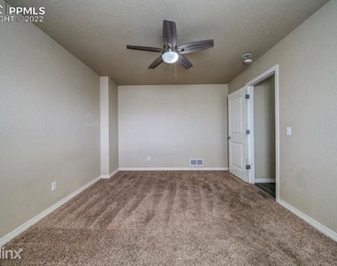 2384 R Sierra Springs Drive - Photo Thumbnail 29