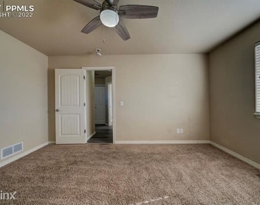 2384 R Sierra Springs Drive - Photo Thumbnail 31