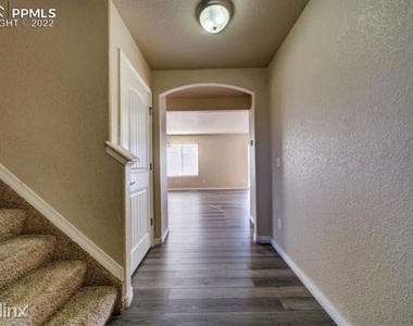 2384 R Sierra Springs Drive - Photo Thumbnail 3