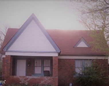 2208 N Jordan Avenue - Photo Thumbnail 0