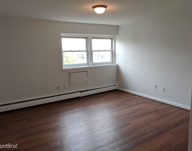 25 Sanford Pl - Photo Thumbnail 1