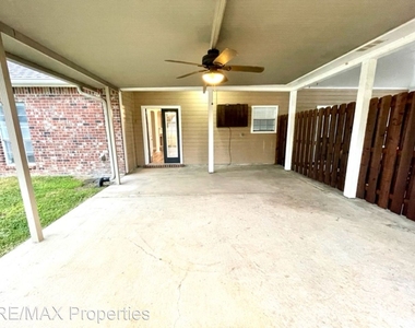 14335 Park Meadow Drive - Photo Thumbnail 11