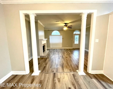 14335 Park Meadow Drive - Photo Thumbnail 3