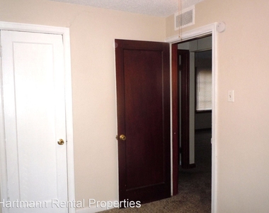 807 Victory Dr. - Photo Thumbnail 9