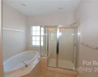 11439 Potters Row - Photo Thumbnail 11