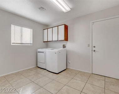 2456 Palmridge Drive - Photo Thumbnail 34