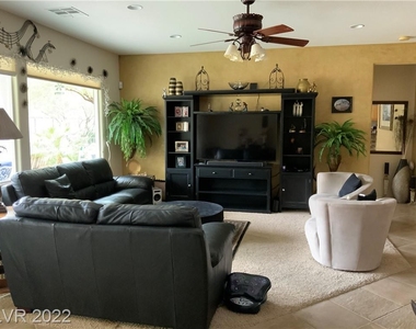 2306 Jada Drive - Photo Thumbnail 7