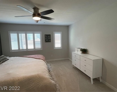 9262 Desert Pearl Avenue - Photo Thumbnail 22