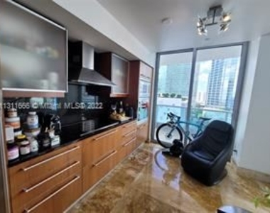 1331 Brickell Bay Dr Apt 1402 - Photo Thumbnail 2