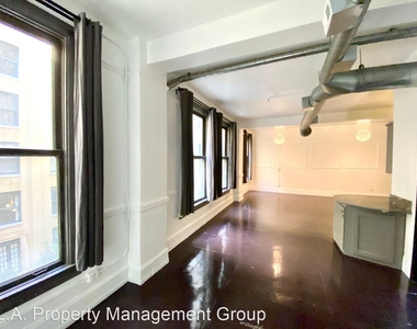 108 W 2nd St. Loft 405 - Photo Thumbnail 5