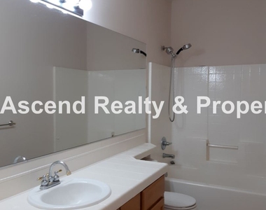 5274 Nw Crady Ln - Photo Thumbnail 15