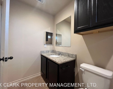 7010 Lakeview Dr #102 - Photo Thumbnail 47