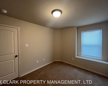 7010 Lakeview Dr #102 - Photo Thumbnail 68