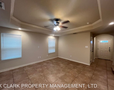 7010 Lakeview Dr #102 - Photo Thumbnail 9