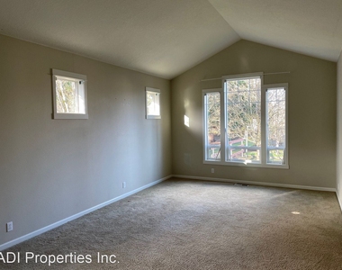 11740 Sw Errol Street - Photo Thumbnail 6