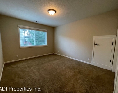 11740 Sw Errol Street - Photo Thumbnail 13