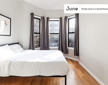 362 Parkside Avenue - Photo Thumbnail 0